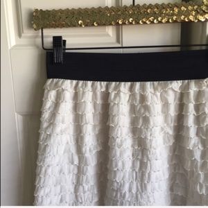 Ruffle Stretchy Pencil Skirt